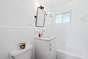 2421 NE 50th St, Lighthouse Point, FL 33064 - Photo 18