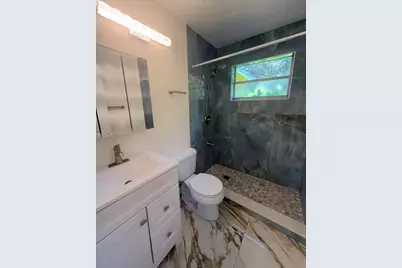2122 NE 1st Street, Boynton Beach, FL 33435 - Photo 8