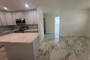 2122 NE 1st St, Boynton Beach, FL 33435 - Photo 14