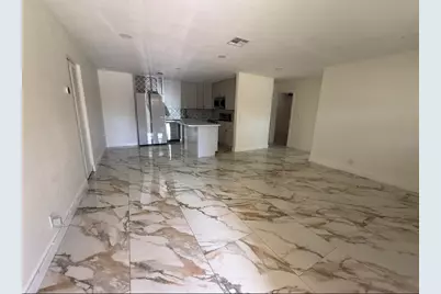 2122 NE 1st Street, Boynton Beach, FL 33435 - Photo 2
