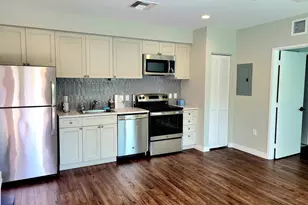 11810 SE Dixie Hwy, Hobe Sound, FL 33455 - Photo 2