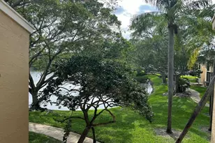 660 Cypress Club Way, Deerfield Beach, FL 33064 - Photo 10