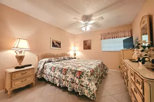 719 Flanders Dr, Delray Beach, FL 33484 - Photo 14