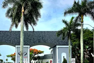 719 Flanders Dr, Delray Beach, FL 33484 - Photo 2