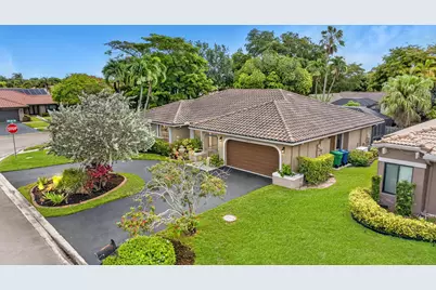 5375 NW 65th Terrace, Coral Springs, FL 33067 - Photo 2