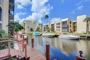 4 Royal Palm Way, Boca Raton, FL 33432 - Photo 2