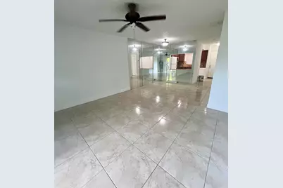 6061 Shaker Wood Circle #201, Tamarac, FL 33319 - Photo 8