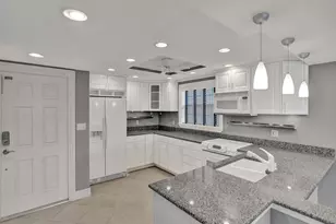 620 Tennis Club Dr, Fort Lauderdale, FL 33311 - Photo 6