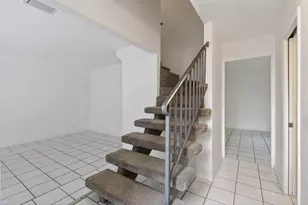 3502 Gardens E Dr, Palm Beach Gardens, FL 33410 - Photo 6