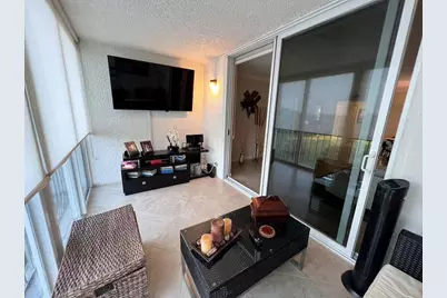 4550 NW 18th Avenue #506, Deerfield Beach, FL 33064 - Photo 2