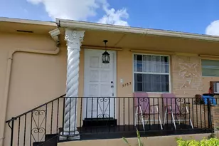 5749-5753 Grant St, Hollywood, FL 33021 - Photo 2