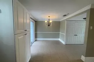 200 Old English Dr, Jupiter, FL 33458 - Photo 6
