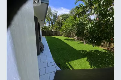621 SW 101st Avenue, Plantation, FL 33324 - Photo 6