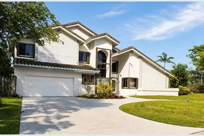 621 SW 101st Avenue, Plantation, FL 33324 - Photo 2
