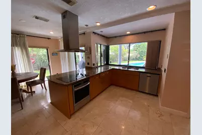 621 SW 101st Avenue, Plantation, FL 33324 - Photo 14