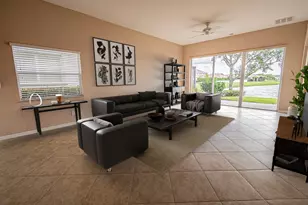 11500 SW Glengarry Ct, Port Saint Lucie, FL 34987 - Photo 4