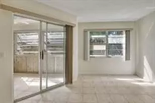 1000 SW 125th Ave, Pembroke Pines, FL 33027 - Photo 12