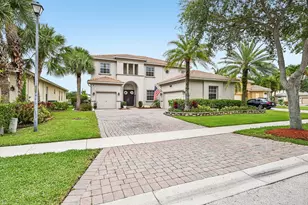1779 Palisades Dr, West Palm Beach, FL 33411 - Photo 2