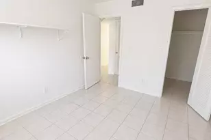 1401 NE 17th Ct, Fort Lauderdale, FL 33305 - Photo 6