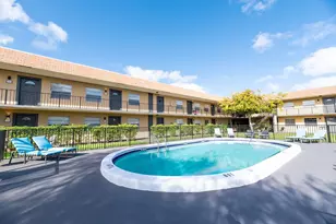 1401 NE 17th Ct, Fort Lauderdale, FL 33305 - Photo 1