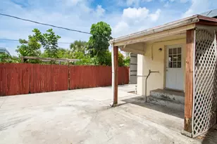 915 N E St, Lake Worth Beach, FL 33460 - Photo 14