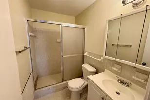2180 NE 67th St, Fort Lauderdale, FL 33308 - Photo 6