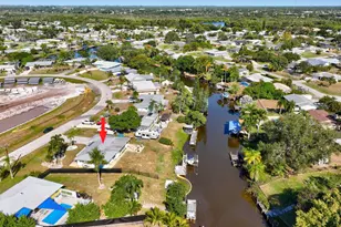 683 SE Harborview Dr, Port Saint Lucie, FL 34983 - Photo 42