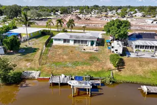 683 SE Harborview Dr, Port Saint Lucie, FL 34983 - Photo 52