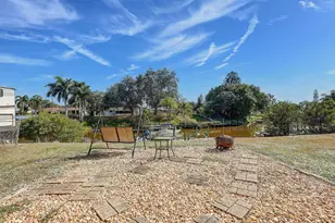 683 SE Harborview Dr, Port Saint Lucie, FL 34983 - Photo 28