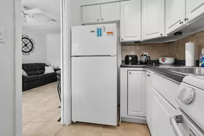 2701 NE 1st Street #201, Pompano Beach, FL 33062 - Photo 6