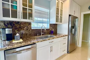 7735 Pine Island Way, West Palm Beach, FL 33411 - Photo 6