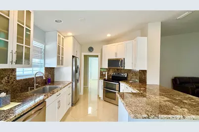 7735 Pine Island Way, West Palm Beach, FL 33411 - Photo 8