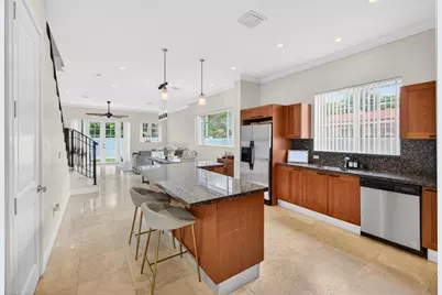 825 SW 12th Street, Fort Lauderdale, FL 33315 - Photo 2