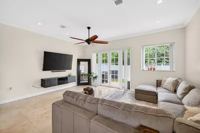 825 SW 12th Street, Fort Lauderdale, FL 33315 - Photo 12