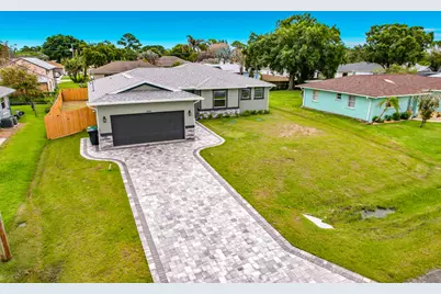 6006 Cassia Drive, Fort Pierce, FL 34982 - Photo 2