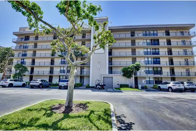 9 Royal Palm Way #403, Boca Raton, FL 33432 - Photo 2