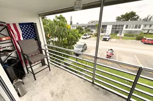 124 E Andover E, West Palm Beach, FL 33417 - Photo 8