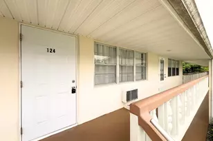 124 E Andover E, West Palm Beach, FL 33417 - Photo 2