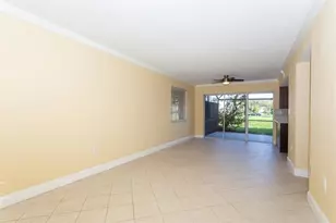 5200 Lake Loop Rd, Cooper City, FL 33330 - Photo 4