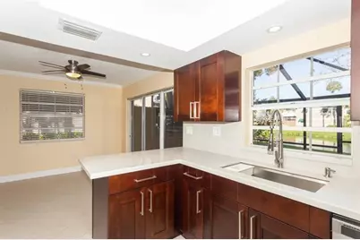 5200 Lake Loop Road, Cooper City, FL 33330 - Photo 10