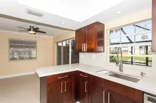 5200 Lake Loop Rd, Cooper City, FL 33330 - Photo 10