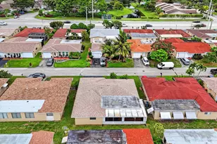 1140 NW 49th St, Deerfield Beach, FL 33064 - Photo 36