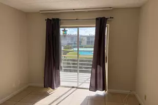 500 W Village Green Circle W, Palm Springs, FL 33461 - Photo 16