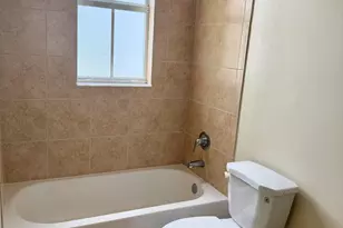 7490 NW 115th Ct, Doral, FL 33178 - Photo 14