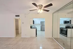 959 SE 2nd Ave, Deerfield Beach, FL 33441 - Photo 6