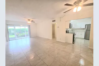 959 SE 2nd Avenue #101, Deerfield Beach, FL 33441 - Photo 4
