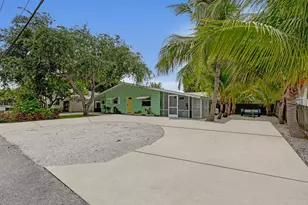1947 Holman Dr, North Palm Beach, FL 33408 - Photo 1