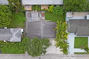 1947 Holman Dr, North Palm Beach, FL 33408 - Photo 6