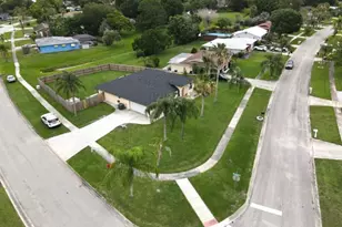 201 NE Faring Ave, Port Saint Lucie, FL 34983 - Photo 34