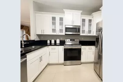 2766 NW 6th Court, Fort Lauderdale, FL 33311 - Photo 4